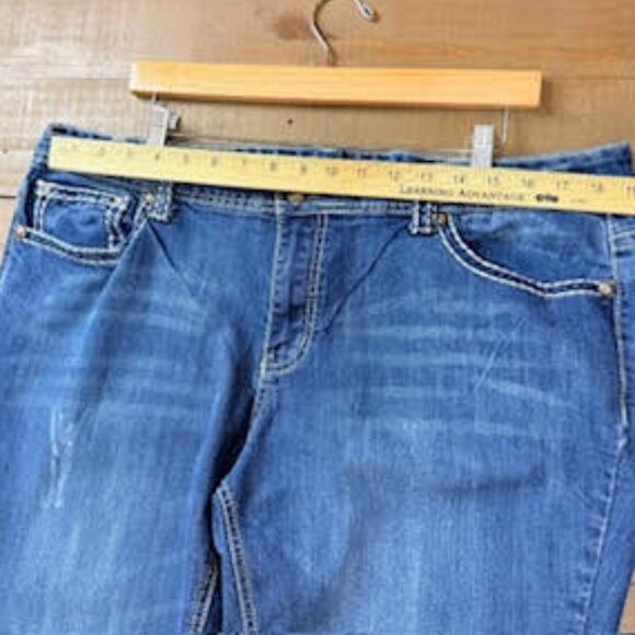 ZCO Jeans Women’s Plus Size 22 Blue Denim Bootcut Flare Embellished Pockets - Picture 5 of 12